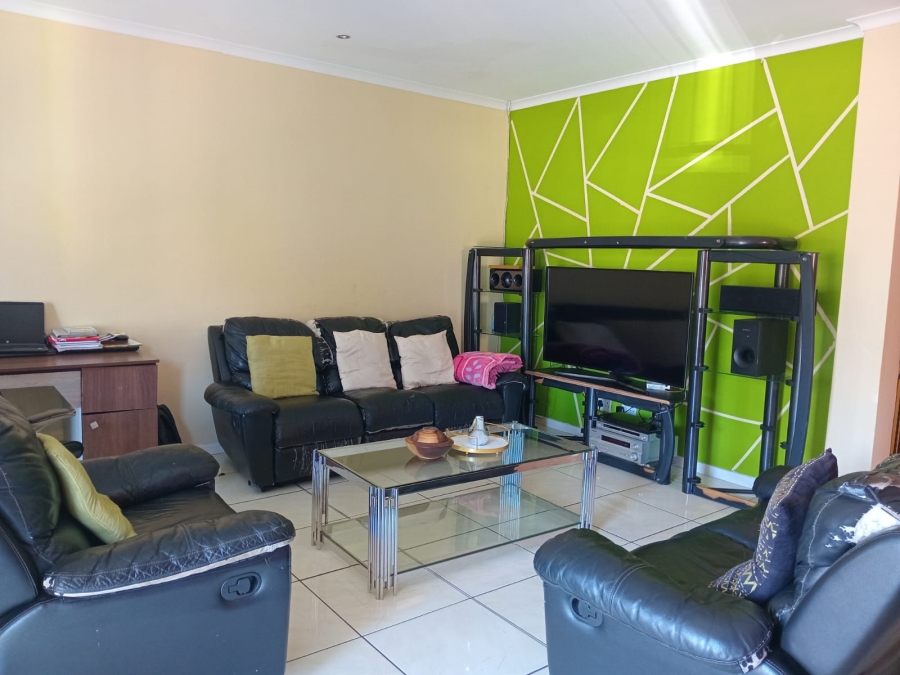3 Bedroom Property for Sale in Boschdal North West